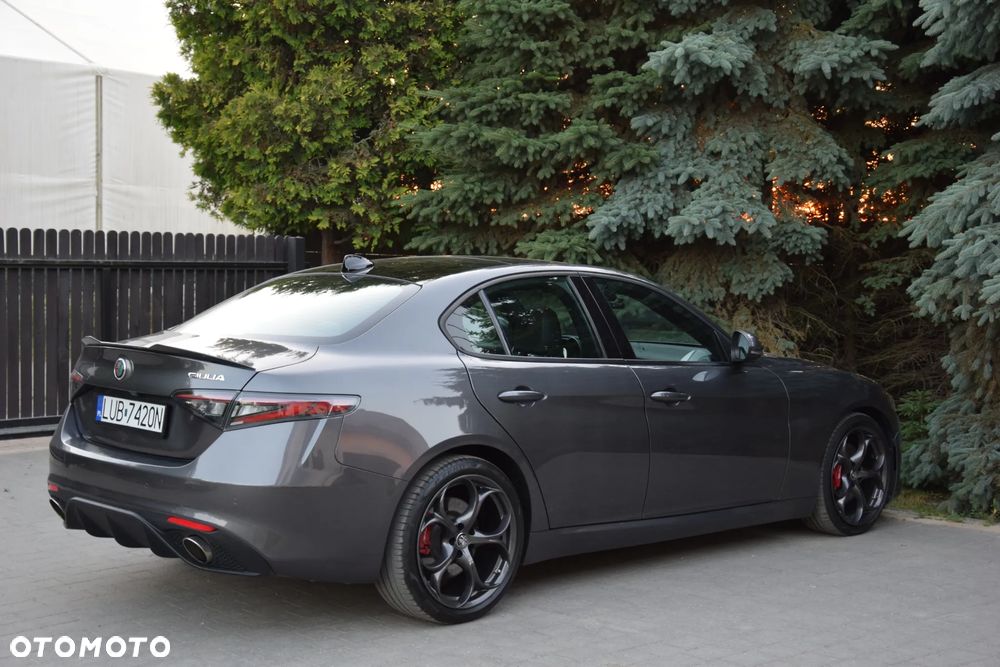 Alfa Romeo Giulia 2.0 Turbo 16V AT8 Veloce - 6