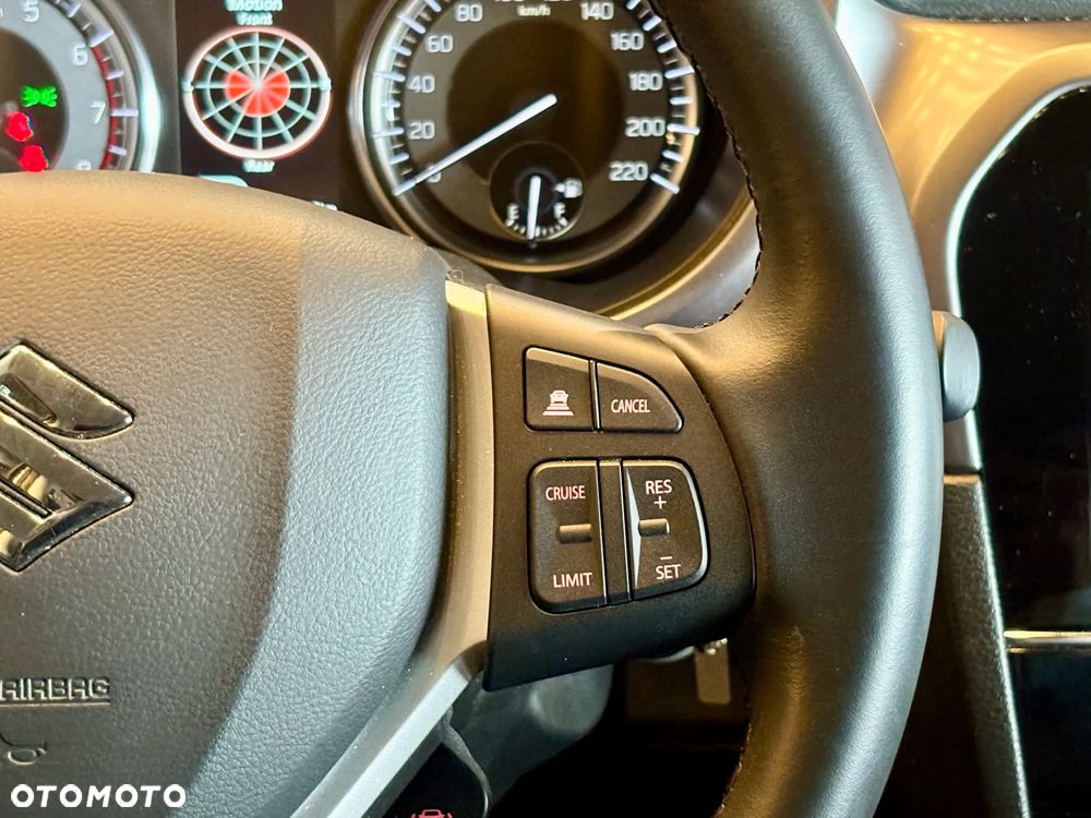 Suzuki Vitara 1.4 Boosterjet SHVS Premium 4WD - 16