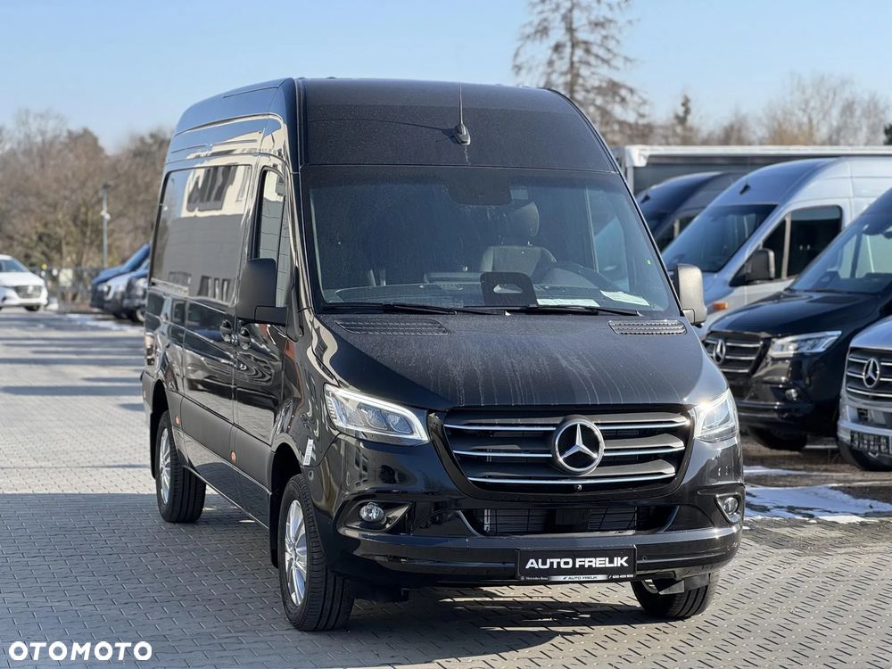 Mercedes-Benz Sprinter - 2