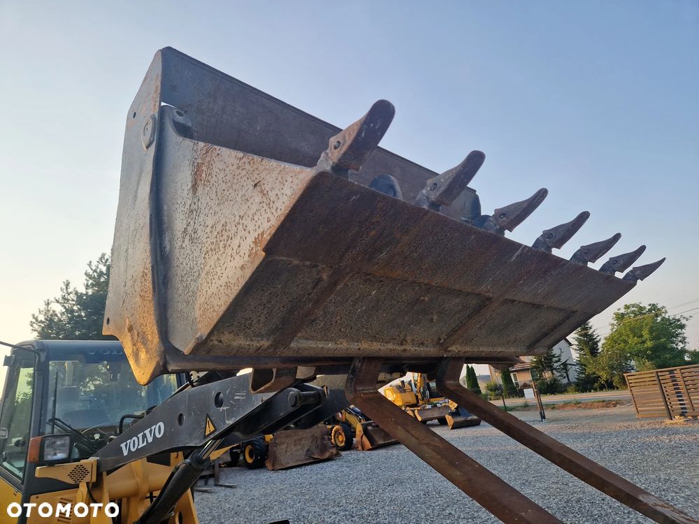 Volvo L25B-P - 17