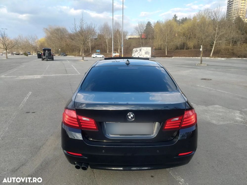 BMW Seria 5 520d - 14