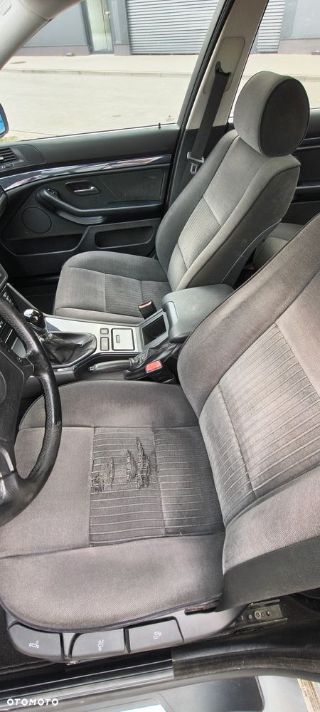 BMW Seria 5 528i - 18