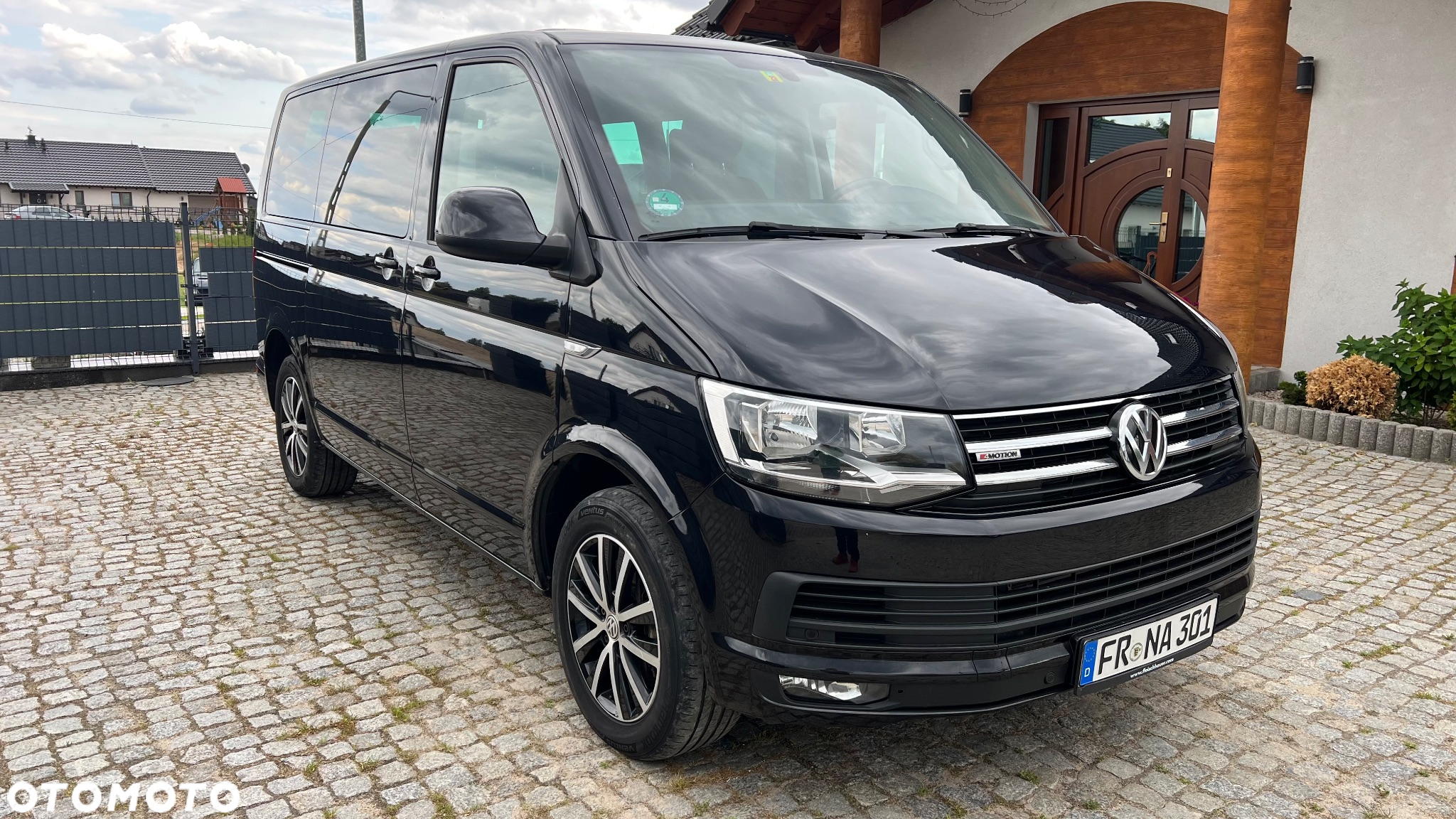 Volkswagen Multivan 2.0 BiTDI L1 Comfortline 4Motion DSG - 2