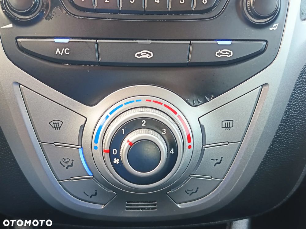 Hyundai ix20 1.4 Comfort - 22
