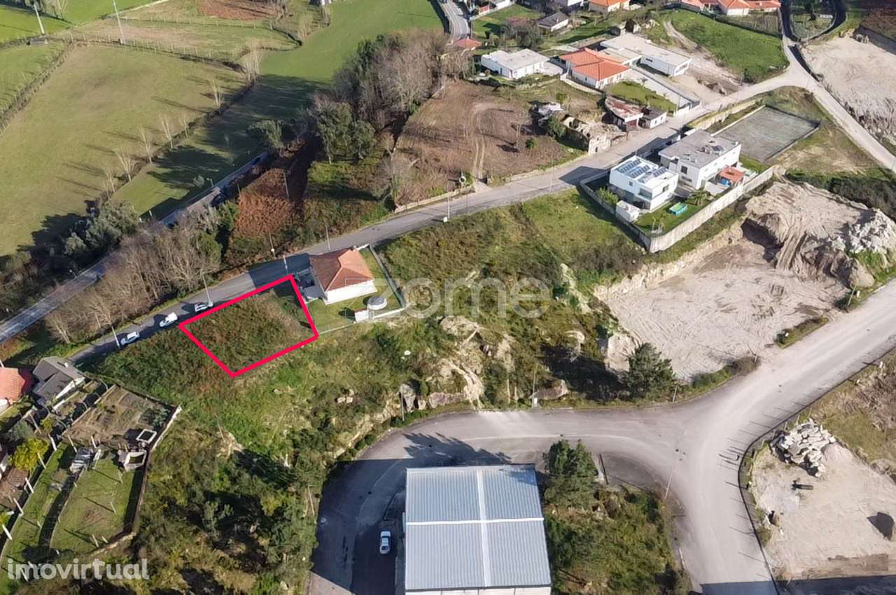 Lote de terreno para construção de uma moradia c/ área total de 520... - Grande imagem: 2/16