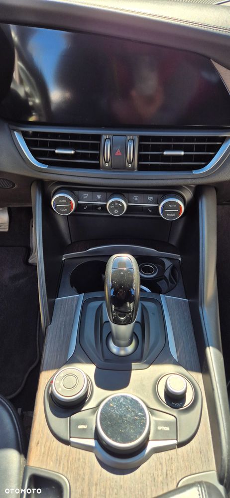 Alfa Romeo Giulia 2.2 D Turbo Super - 17