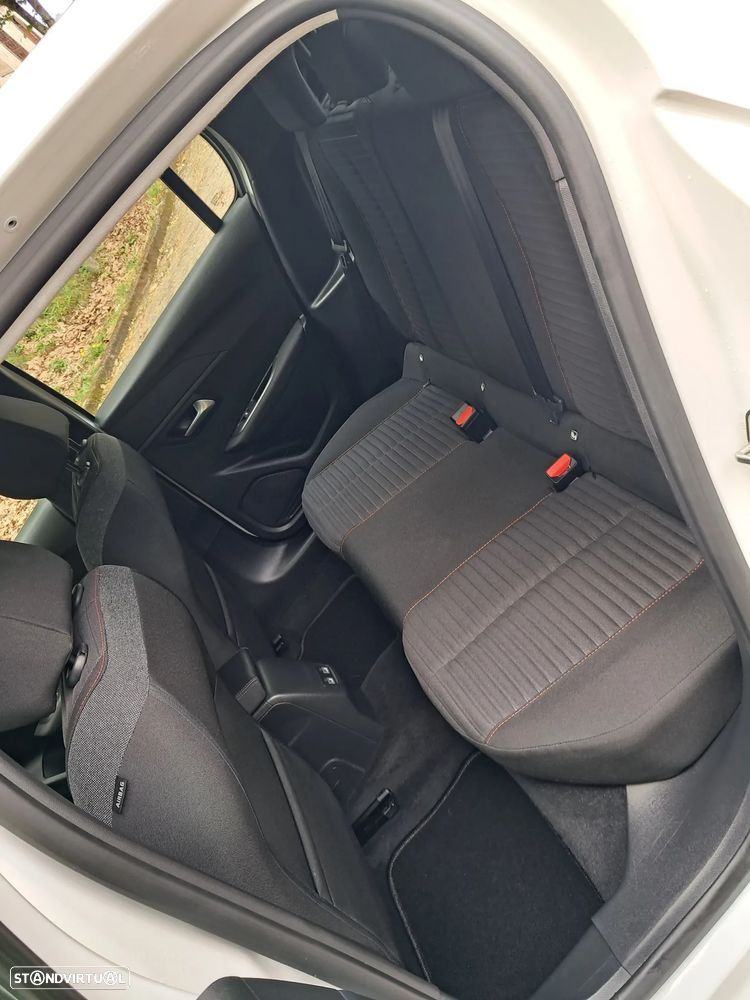 Peugeot e-208 Allure Pack - 8