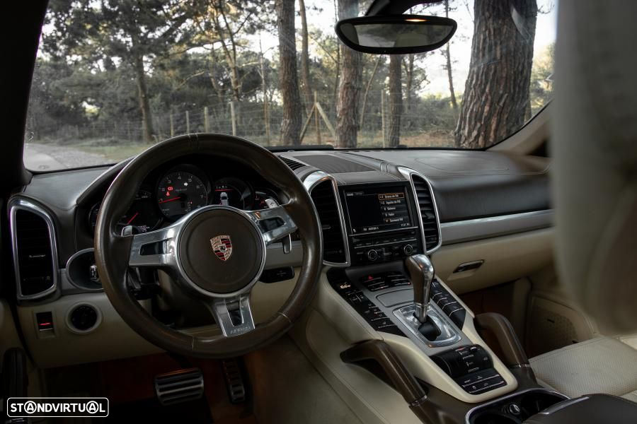 Porsche Cayenne S Hybrid - 23