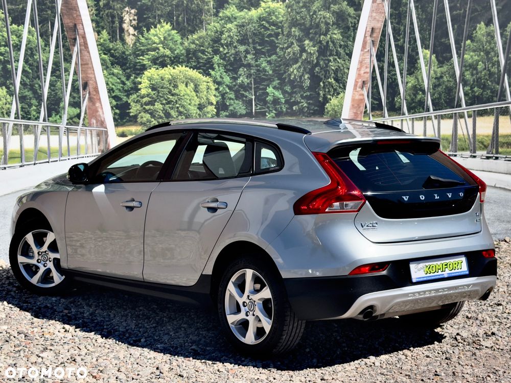 Volvo V40 Cross Country T4 AWD Geartronic Kinetic - 18