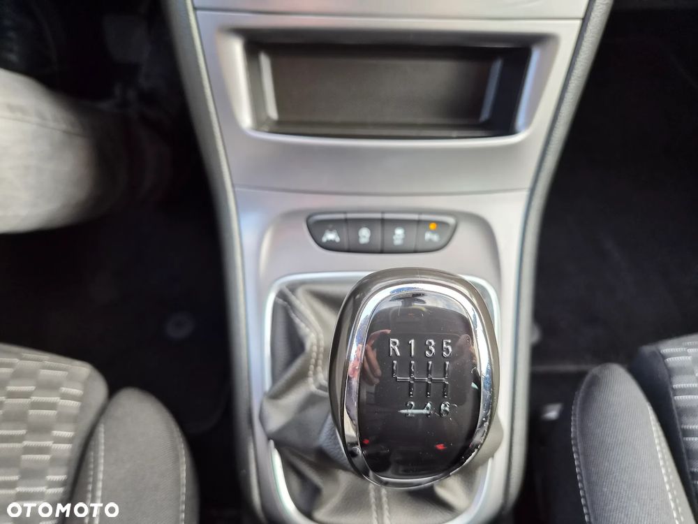 Opel Astra 1.4 Turbo Start/Stop 120 Jahre - 19