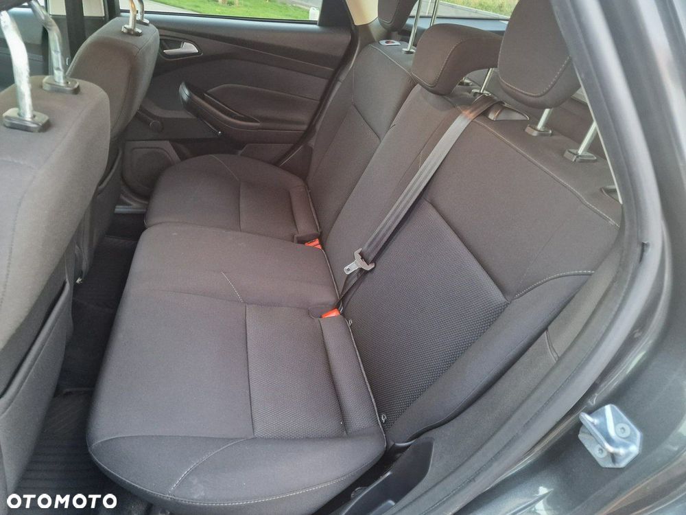 Ford Focus - 8
