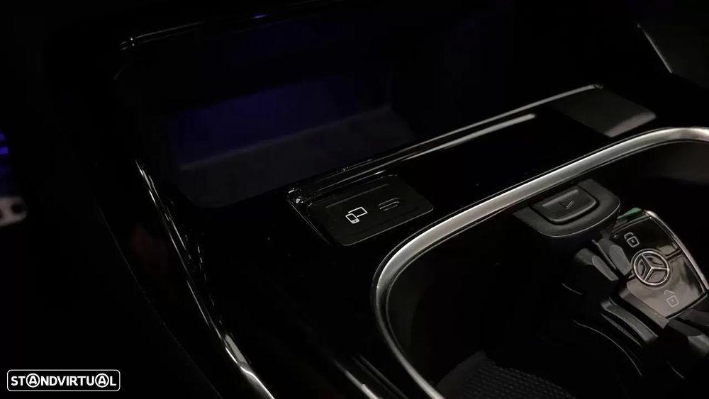 Mercedes-Benz A 35 AMG 4Matic Speedshift DCT 8G Line Advanced Plus - 29