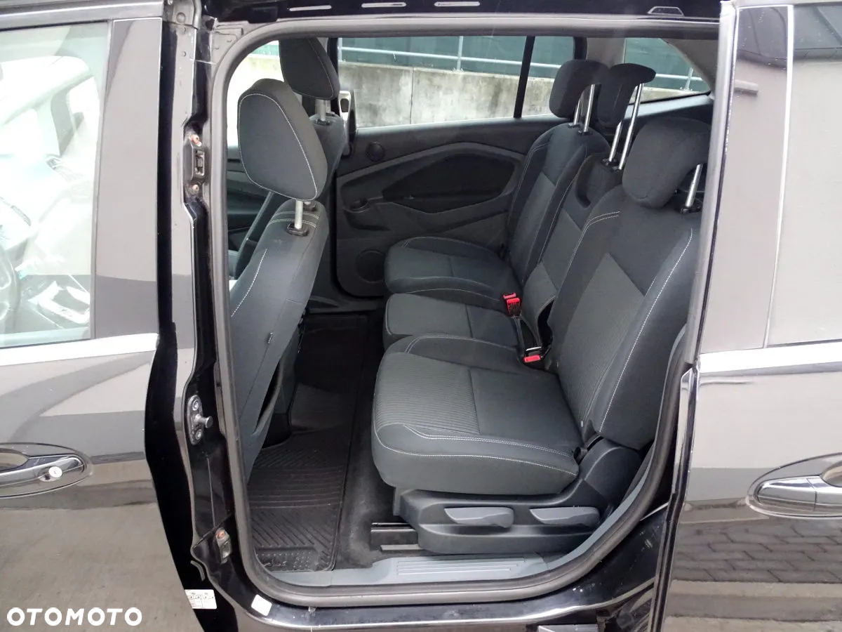 Ford Grand C-MAX 2.0 TDCi Titanium - 13