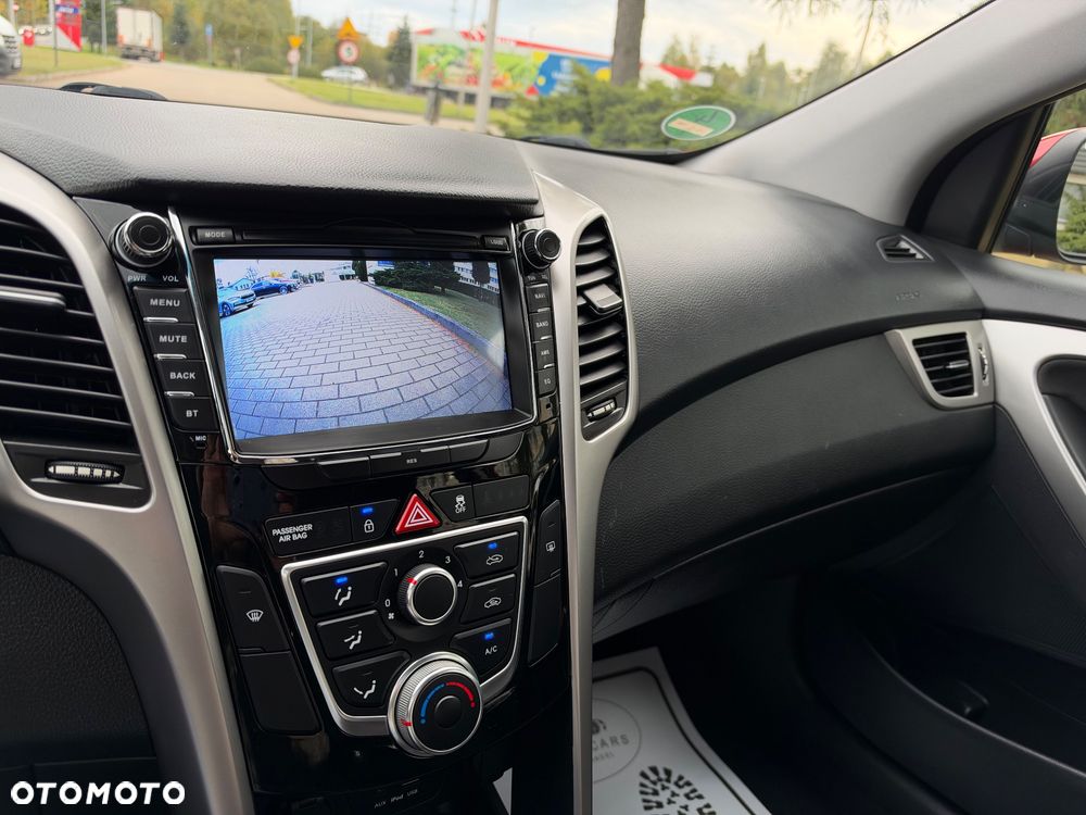 Hyundai i30 blue 1.4 Passion - 34