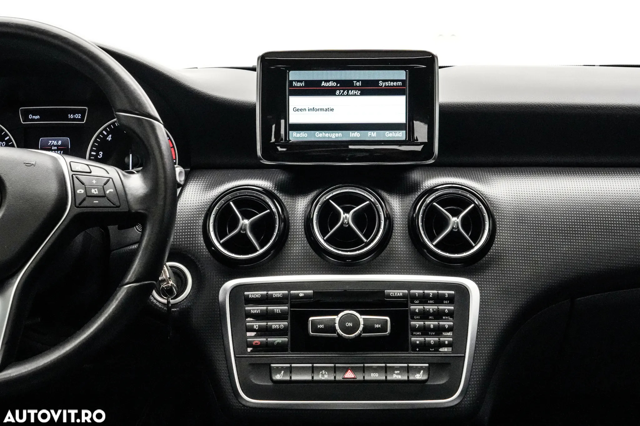 Mercedes-Benz A - 19