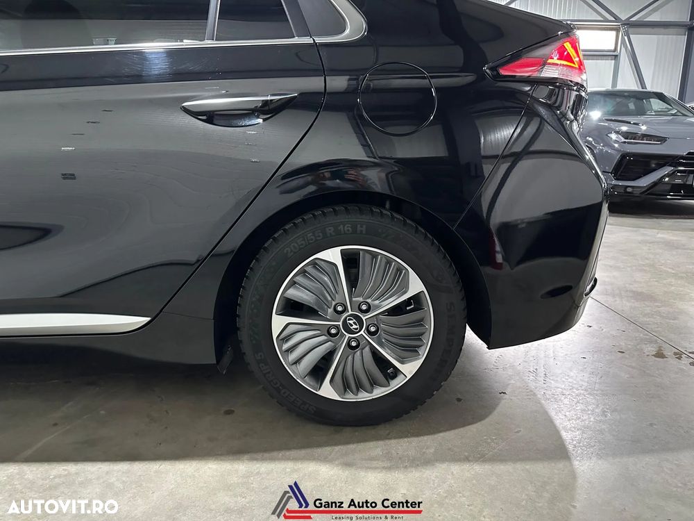 Hyundai IONIQ 1.6 GDI Premium - 32