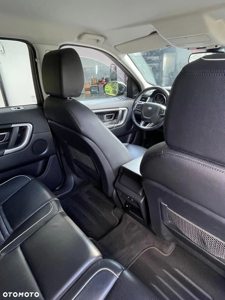 Land Rover Discovery Sport 2.0 D180 R-Dynamic HSE - 25