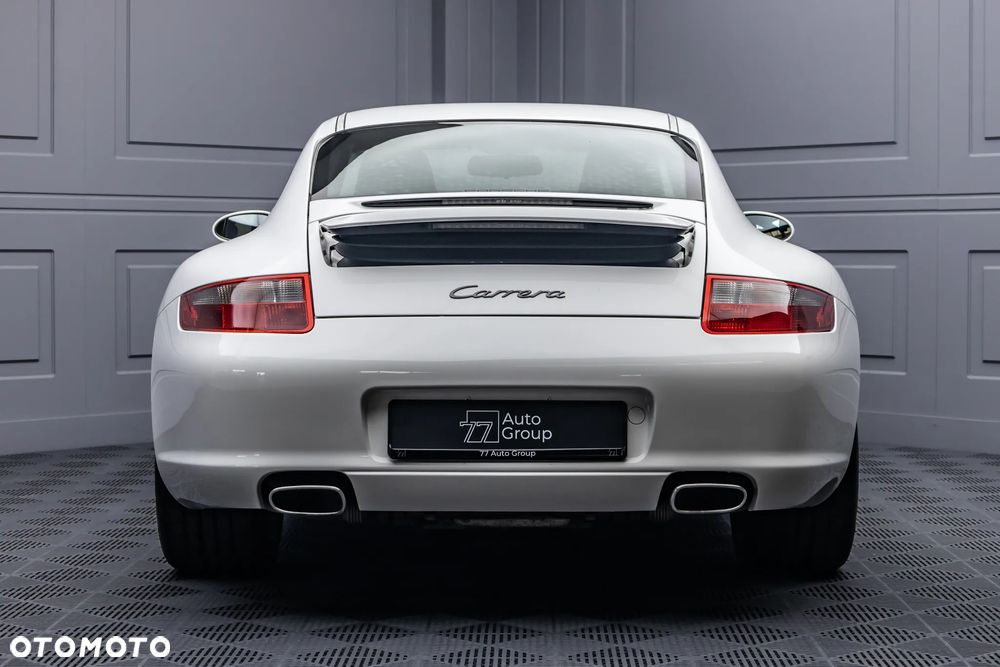 Porsche 911 Carrera Tiptronic S - 12