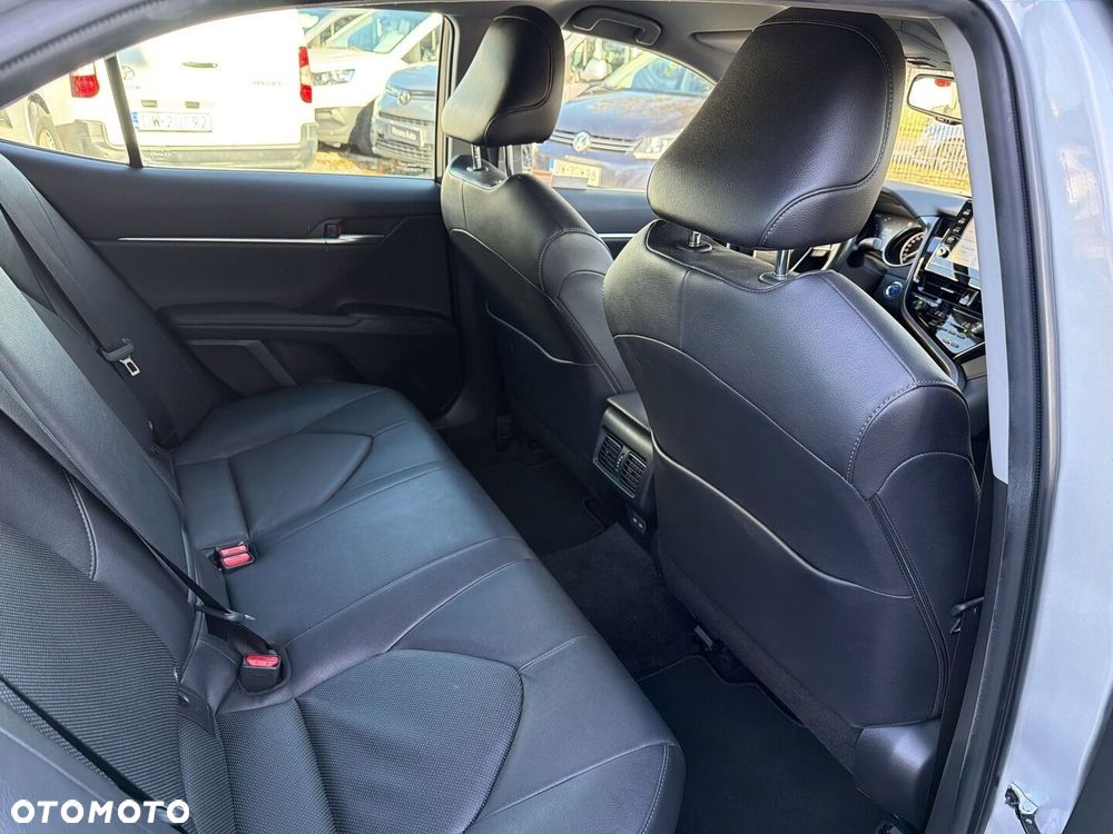 Toyota Camry 2.5 Hybrid Executive CVT - 10