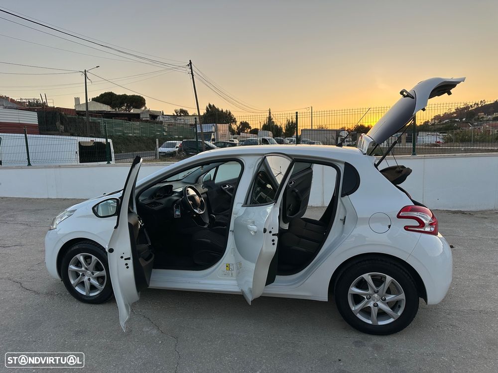 Peugeot 208 1.4 HDi Active - 27
