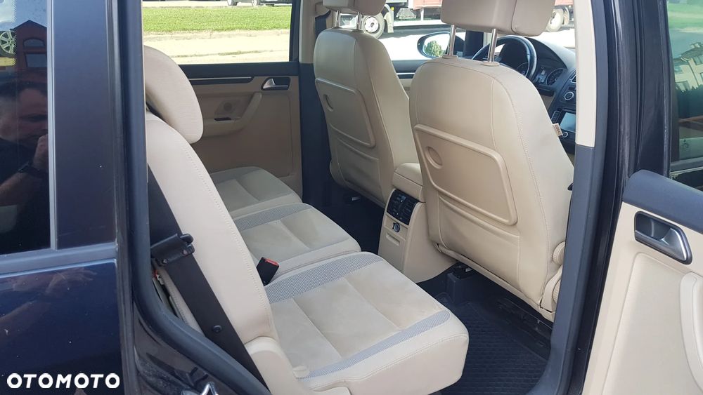 Volkswagen Touran 2.0 TDI DPF Highline DSG - 4