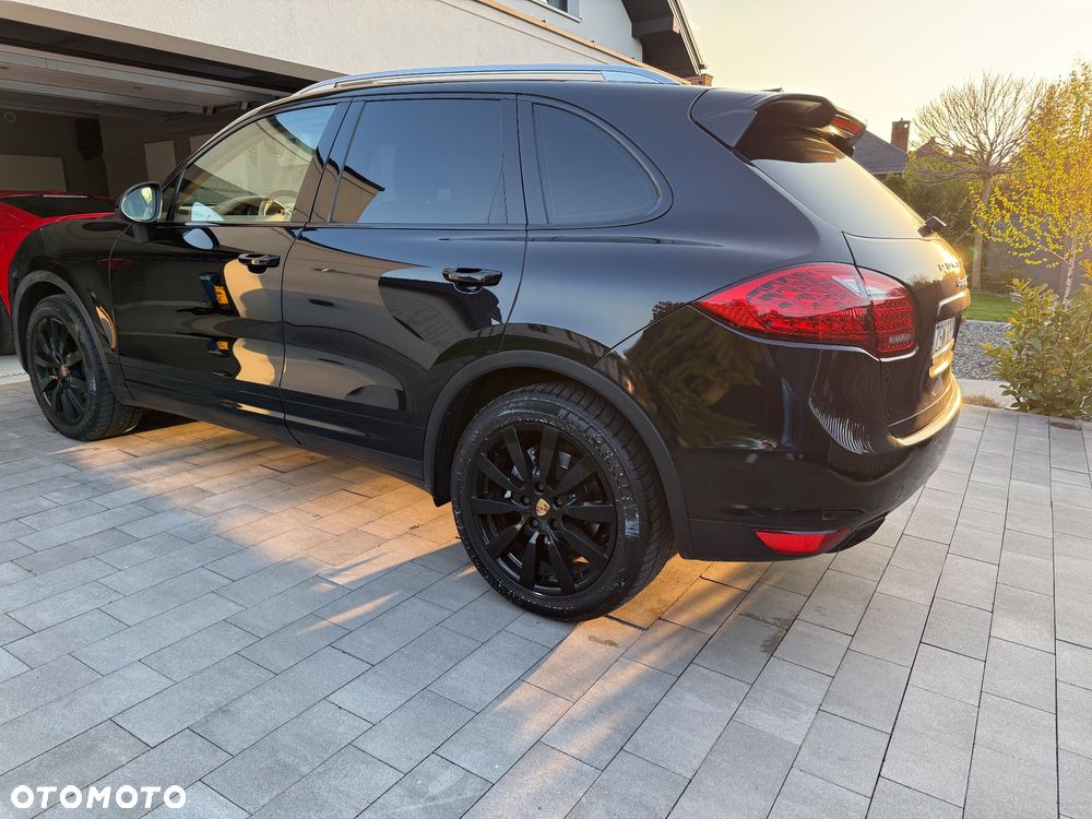 Porsche Cayenne - 2