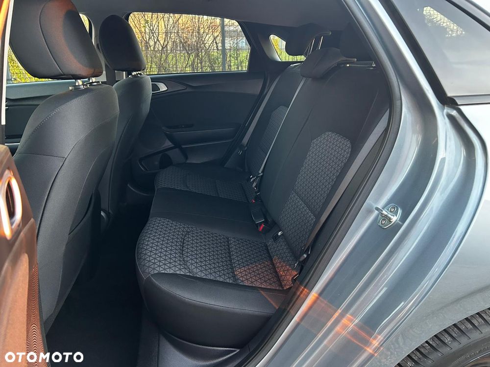 Kia Ceed 1.5 T-GDI OPF Nightline Edition - 29