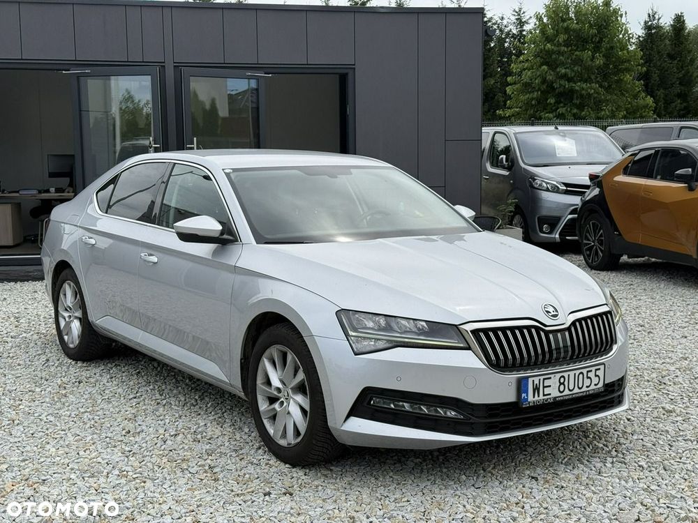 Skoda Superb 2.0 TDI SCR Ambition - 2
