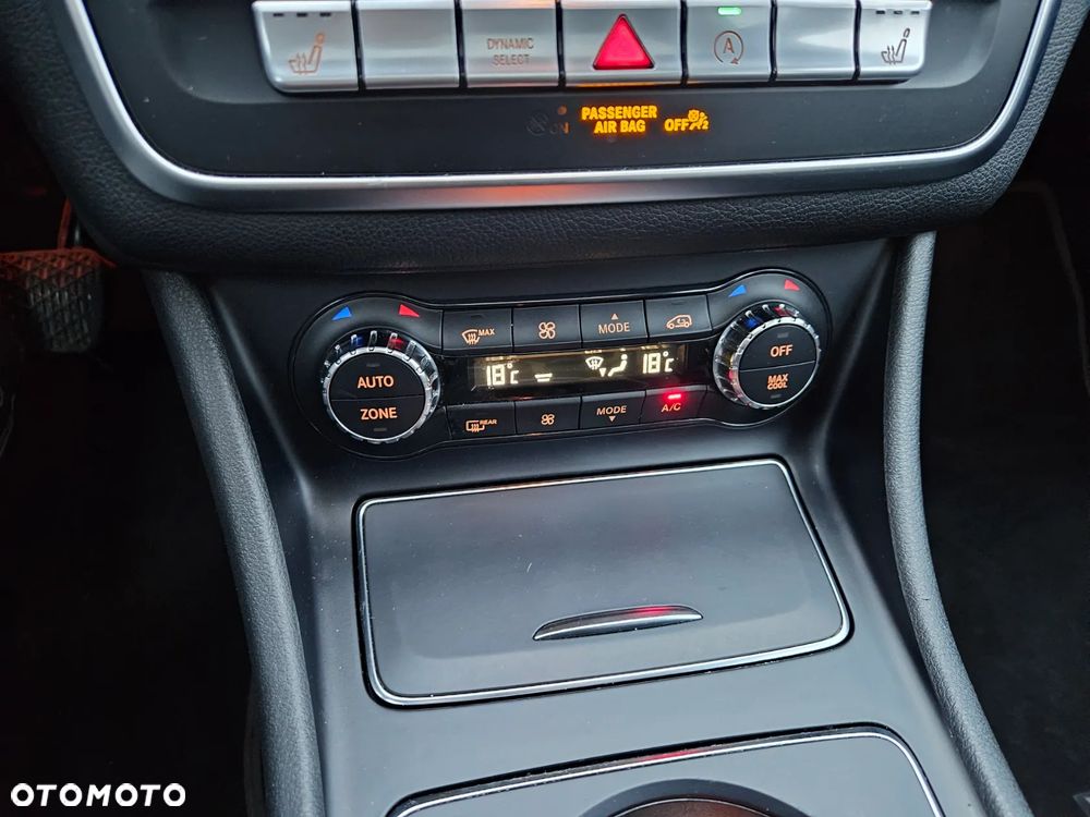 Mercedes-Benz CLA 250 7G-DCT - 15