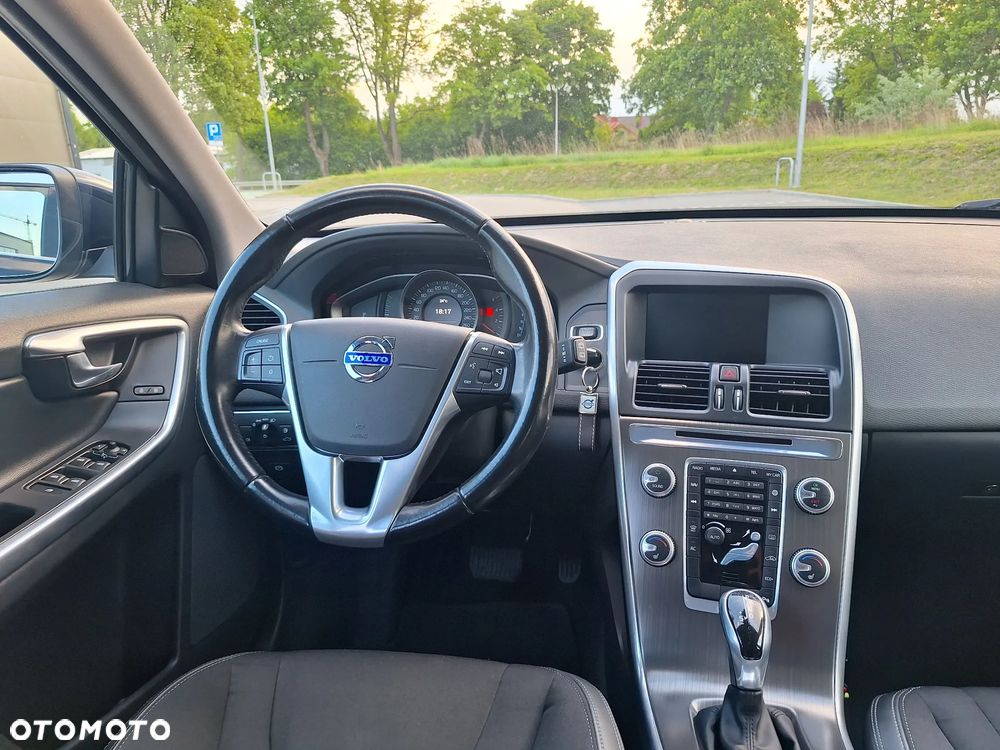Volvo XC 60 D3 Drive-E Momentum - 15