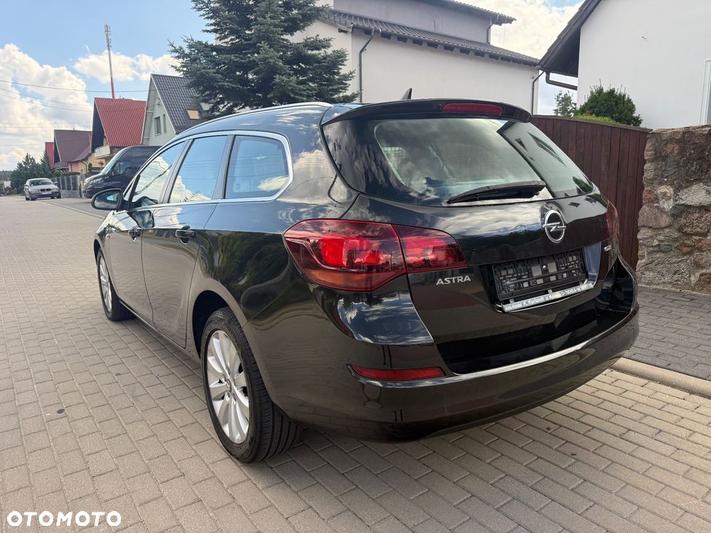 Opel Astra - 4