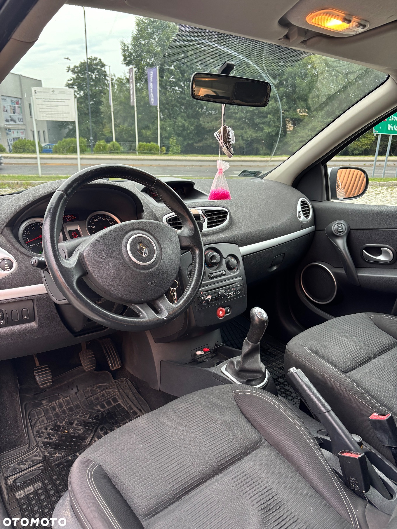 Renault Clio - 8