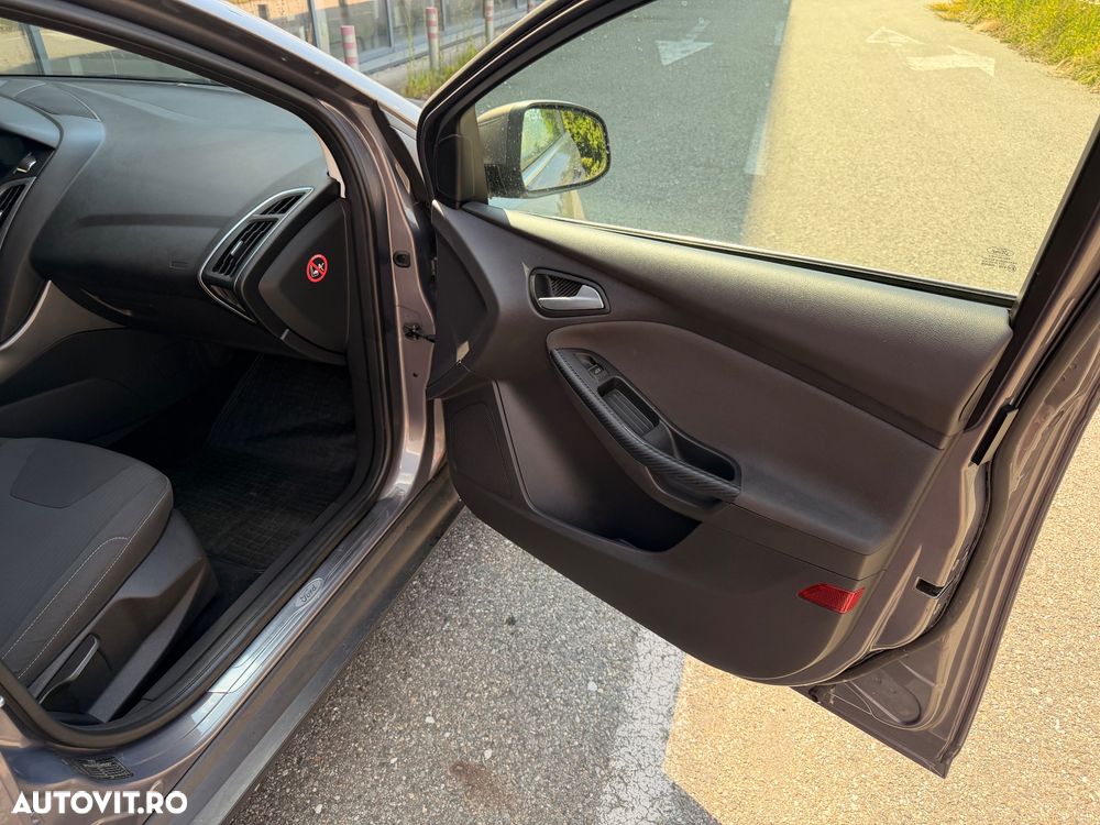 Ford Focus 1.6 EcoBoost Start-Stopp-System Titanium - 23