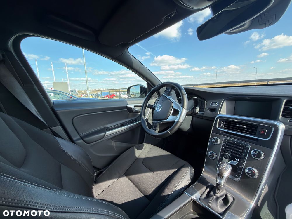 Volvo V60 D4 Drive-E Momentum - 2