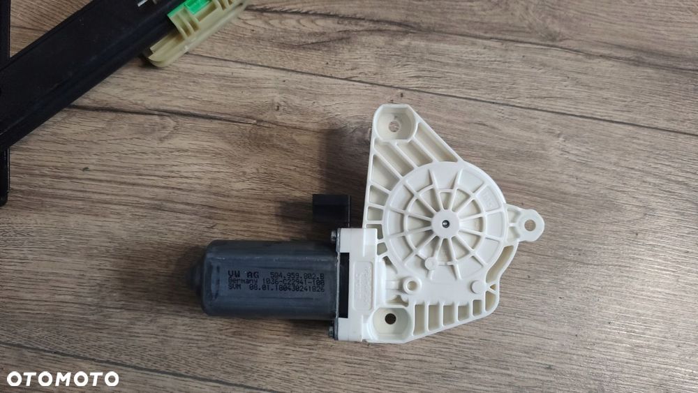 MECHANIZM SZYBY PRAWY PRZÓD VW PASSAT B8 PODNOŚNIK - 4