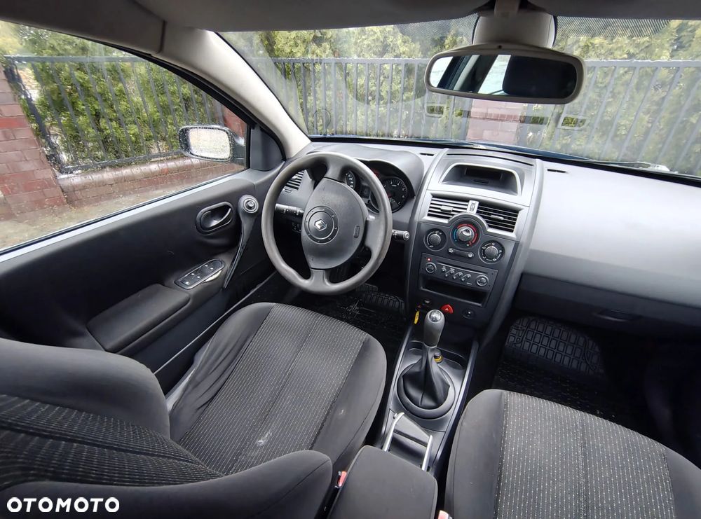 Renault Megane 1.6 Confort Dynamique - 9