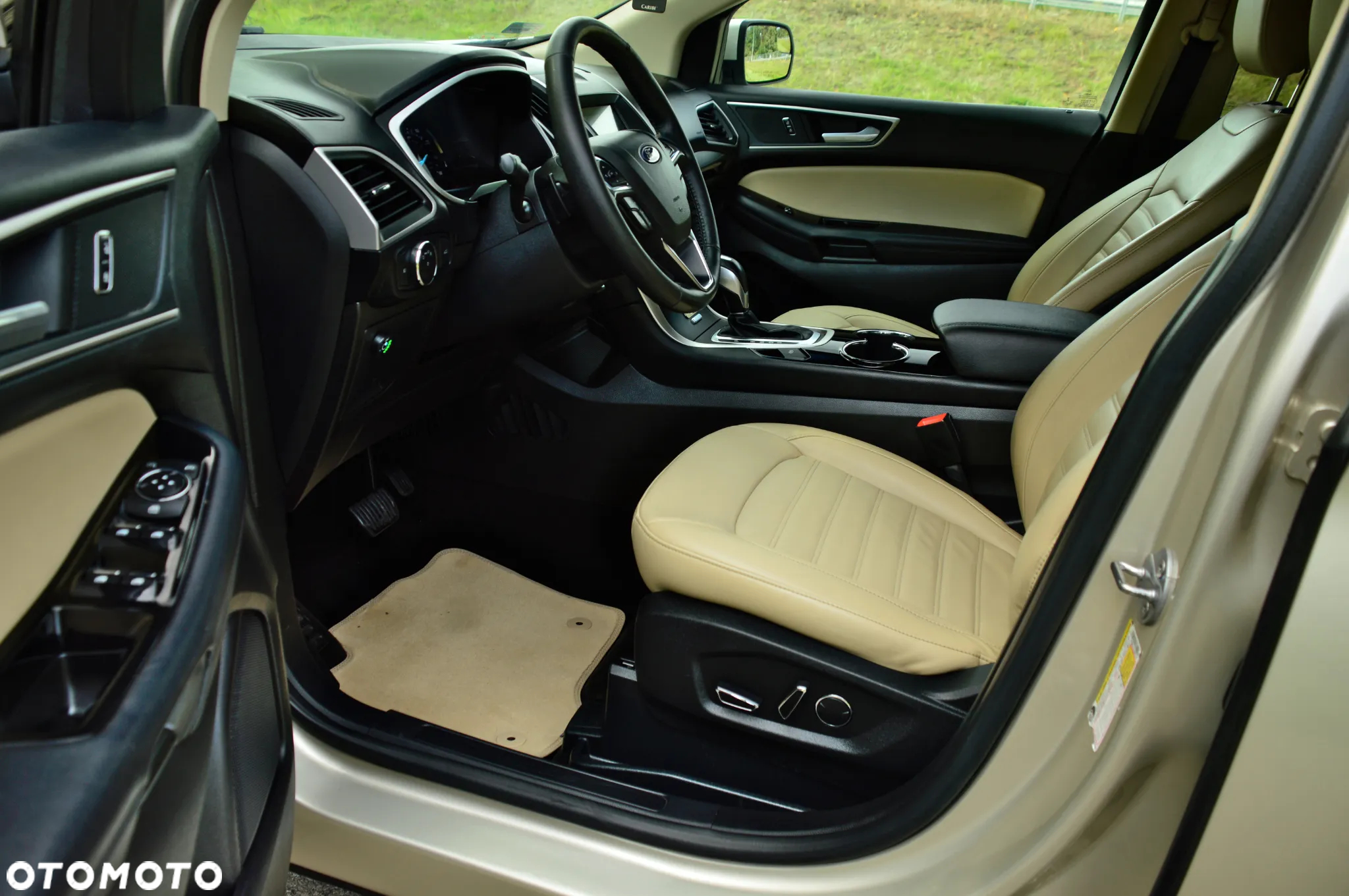 Ford Edge - 8