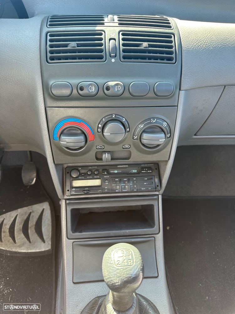 Fiat Punto Cabrio - 12