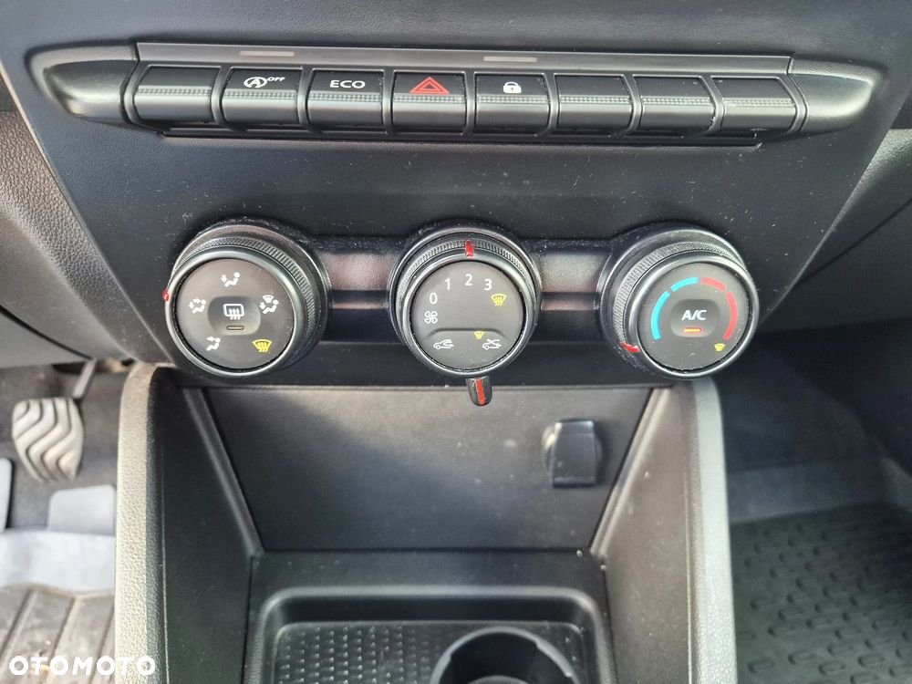 Dacia Duster 1.0 TCe Essential - 22