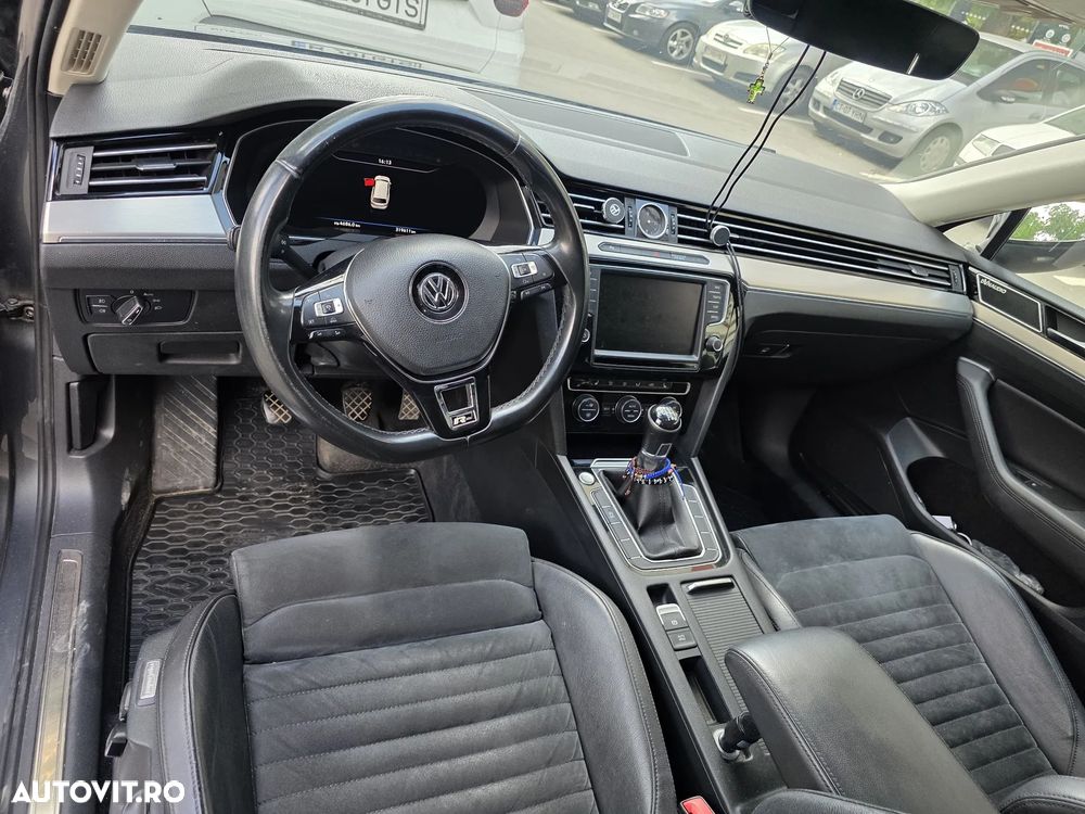 Volkswagen Passat - 3