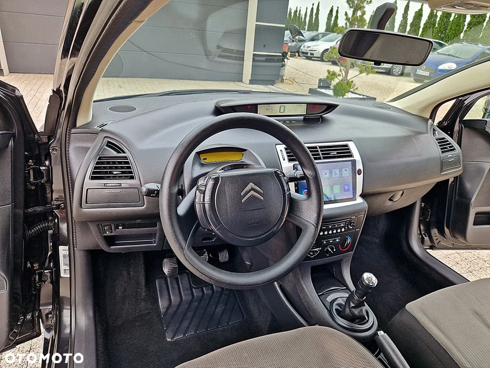 Citroën C4 1.4 16V Advance - 4