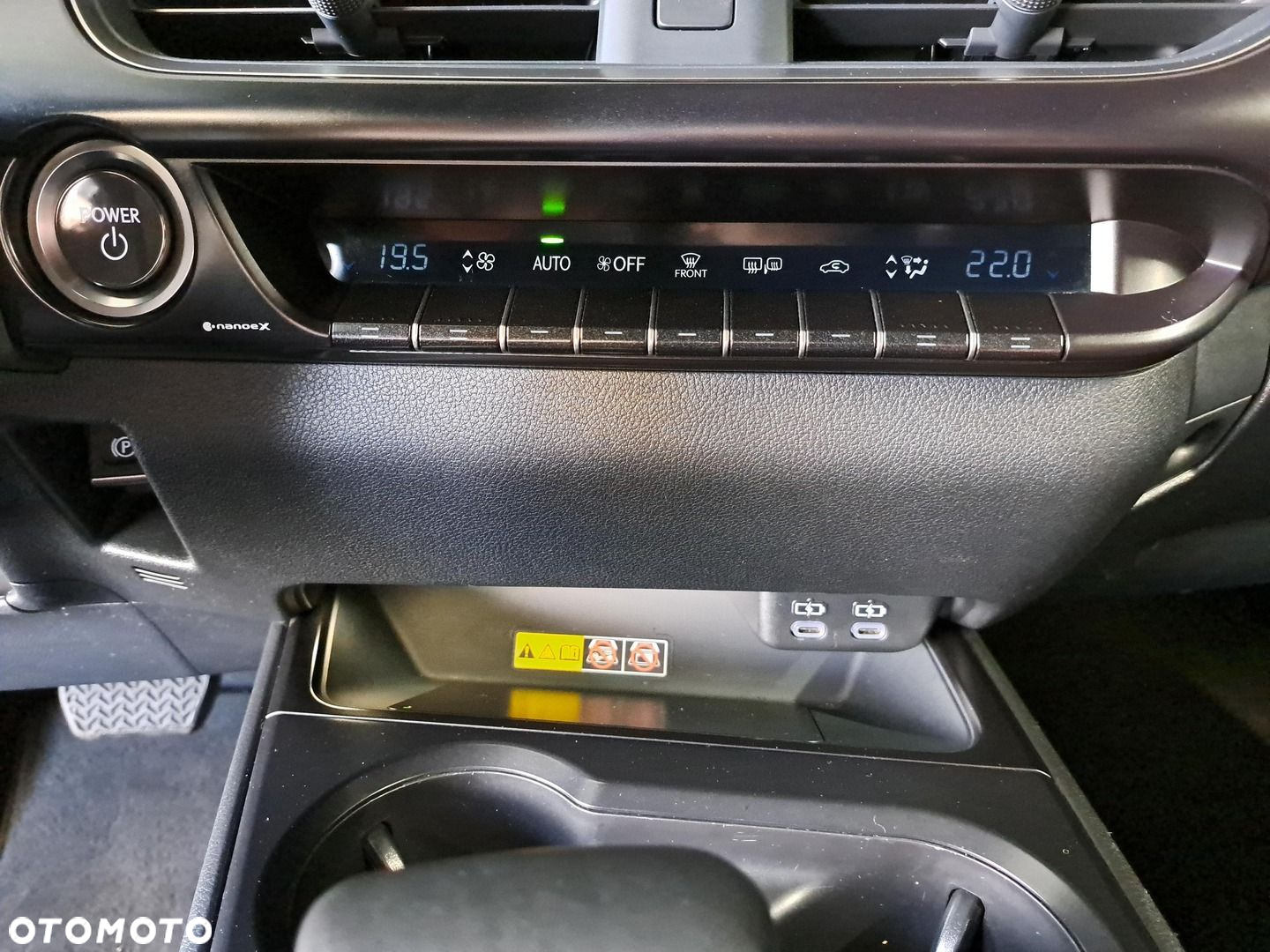 Lexus UX 250h GPF F Sport Design 2WD - 25
