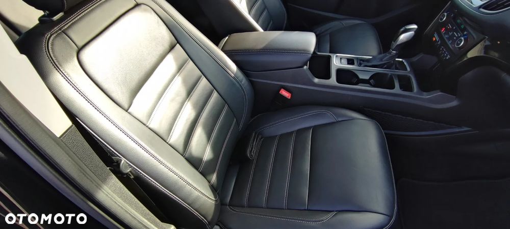 Ford Escape 2.0 EcoBoost AWD Titanium - 12