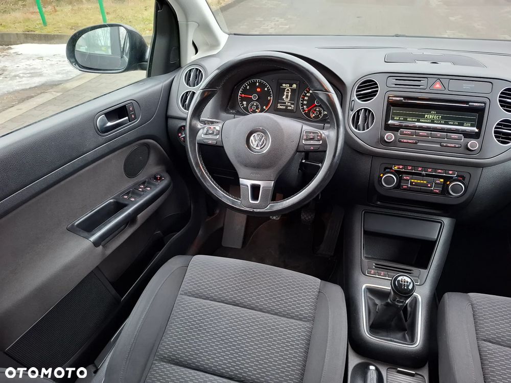 Volkswagen Golf Plus - 11