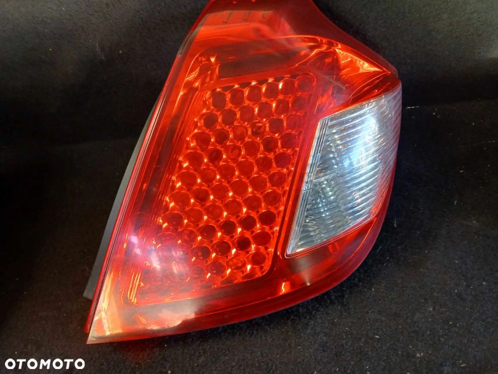 Kia Ceed HB Lampa tylna lewa, prawa-uszkodzone - 3
