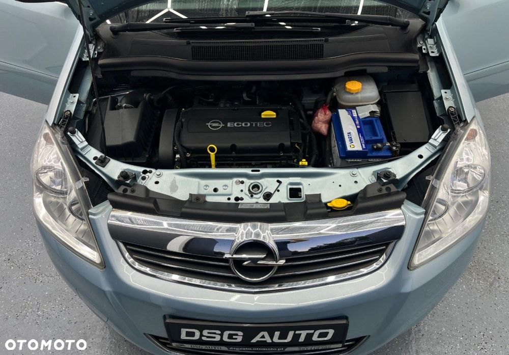 Opel Zafira - 10