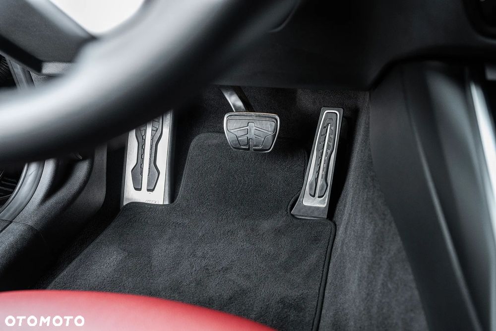 BMW Seria 3 330e xDrive M Sport sport - 12