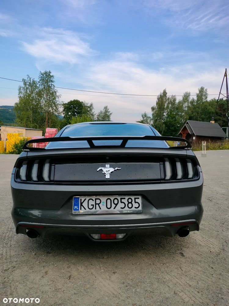 Ford Mustang 3.7 V6 - 6
