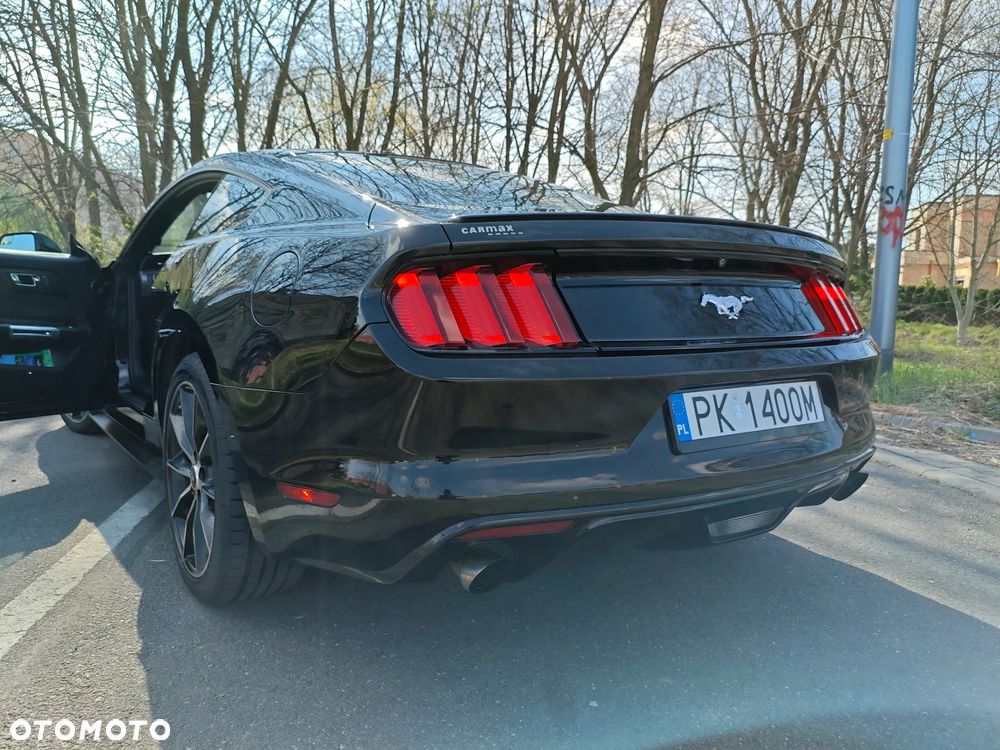 Ford Mustang 2.3 Eco Boost - 5