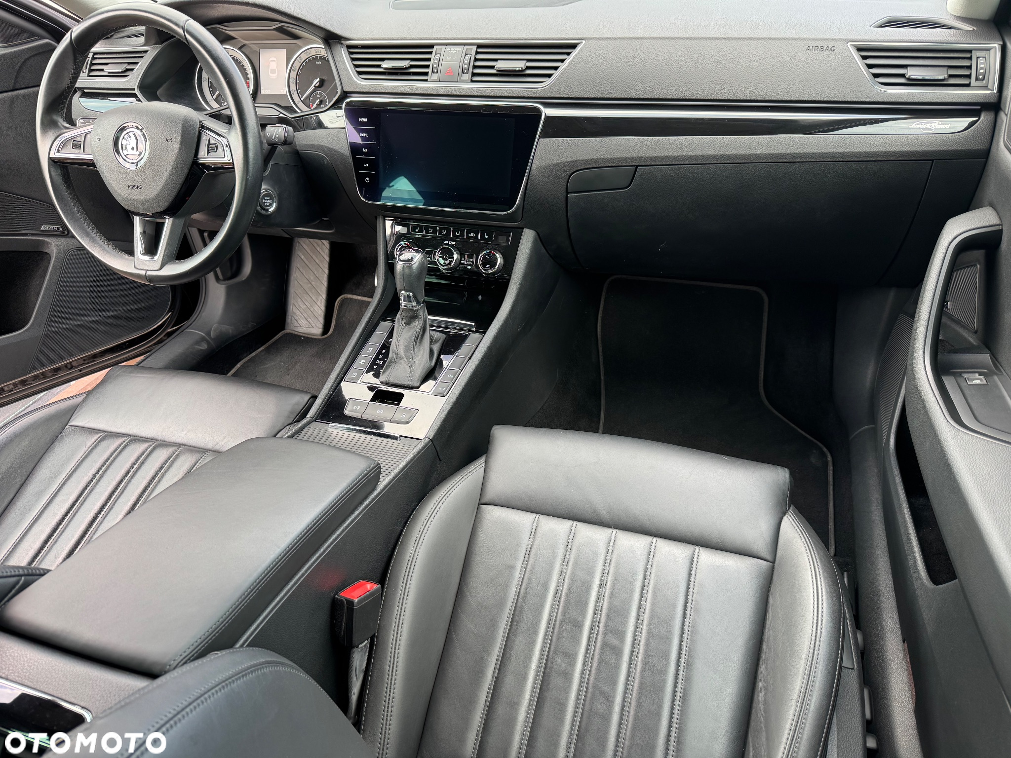 Skoda Superb 2.0 TDI 4x4 L&K DSG - 17